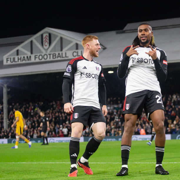 卻越來越顯 卻越來越顯