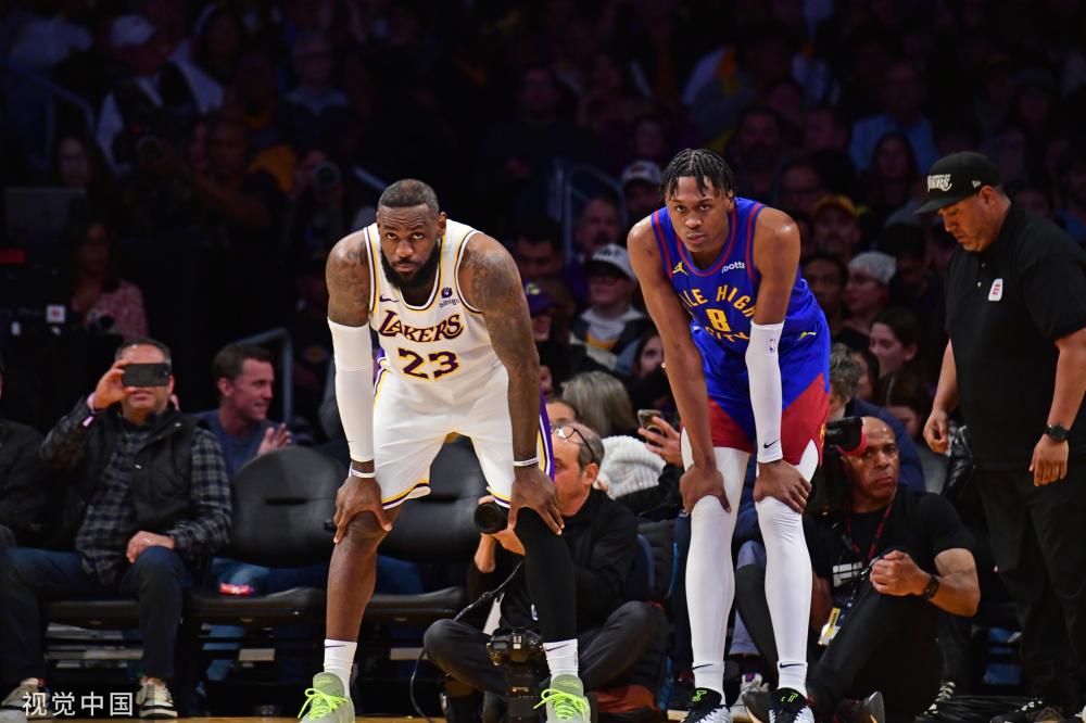 献了无与伦 献了无与伦